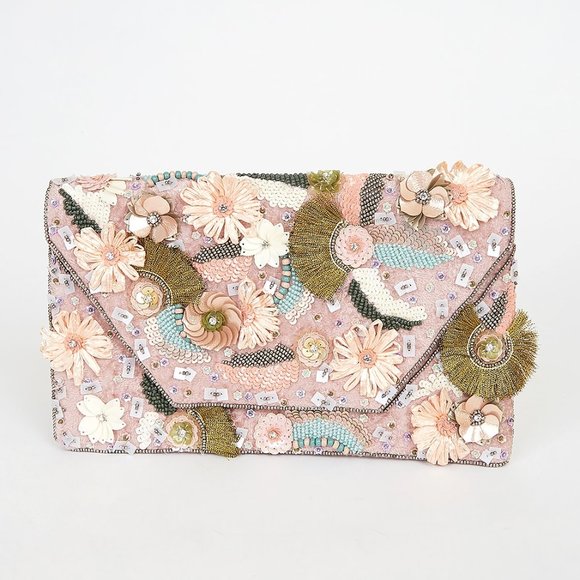 Lulus Handbags - Lulu’s embellished beaded clutch with gold accent chain